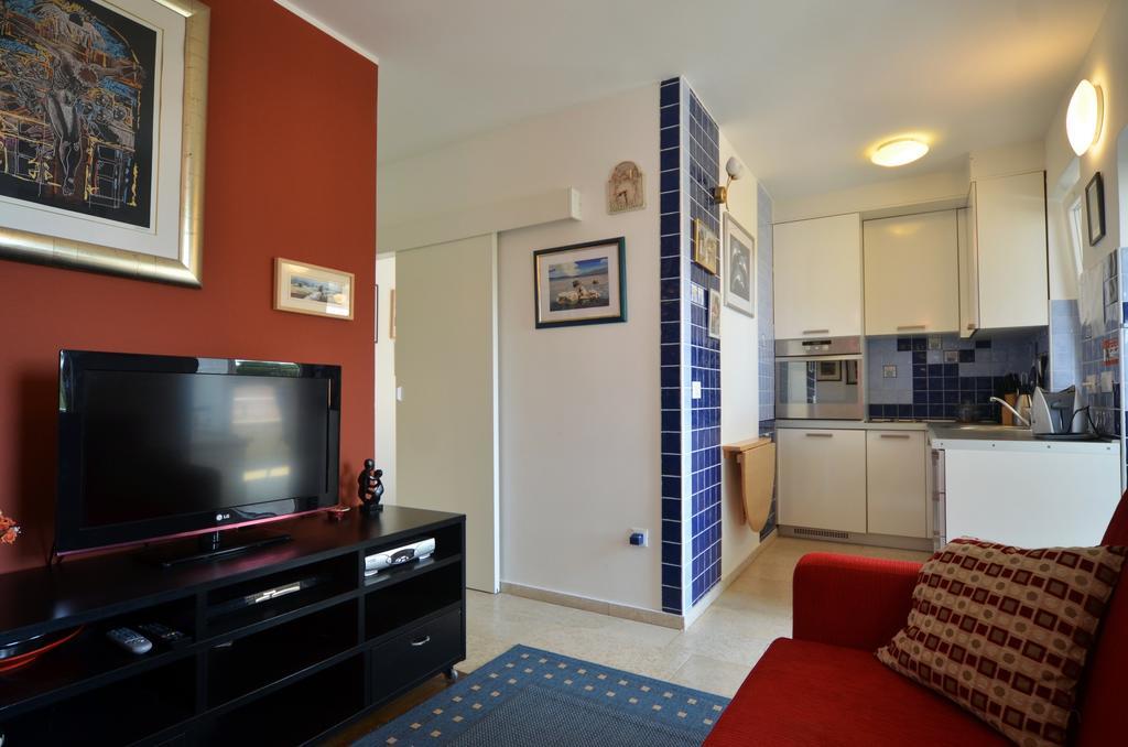 Apartment Borik Alma Ровинь Экстерьер фото