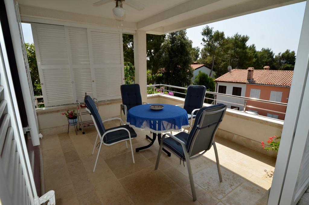 Apartment Borik Alma Ровинь Экстерьер фото